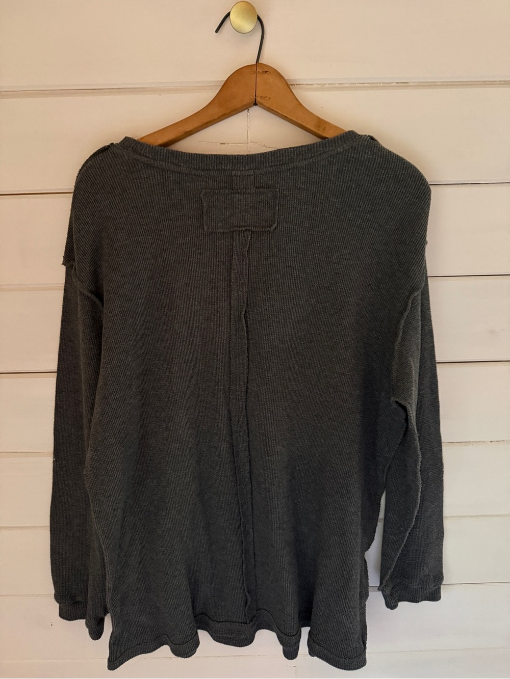 NATURAL LIFE Embroidered Waffle Knit Long Sleeve Top Sz S/M Charcoal Oversized - Picture 3 of 6